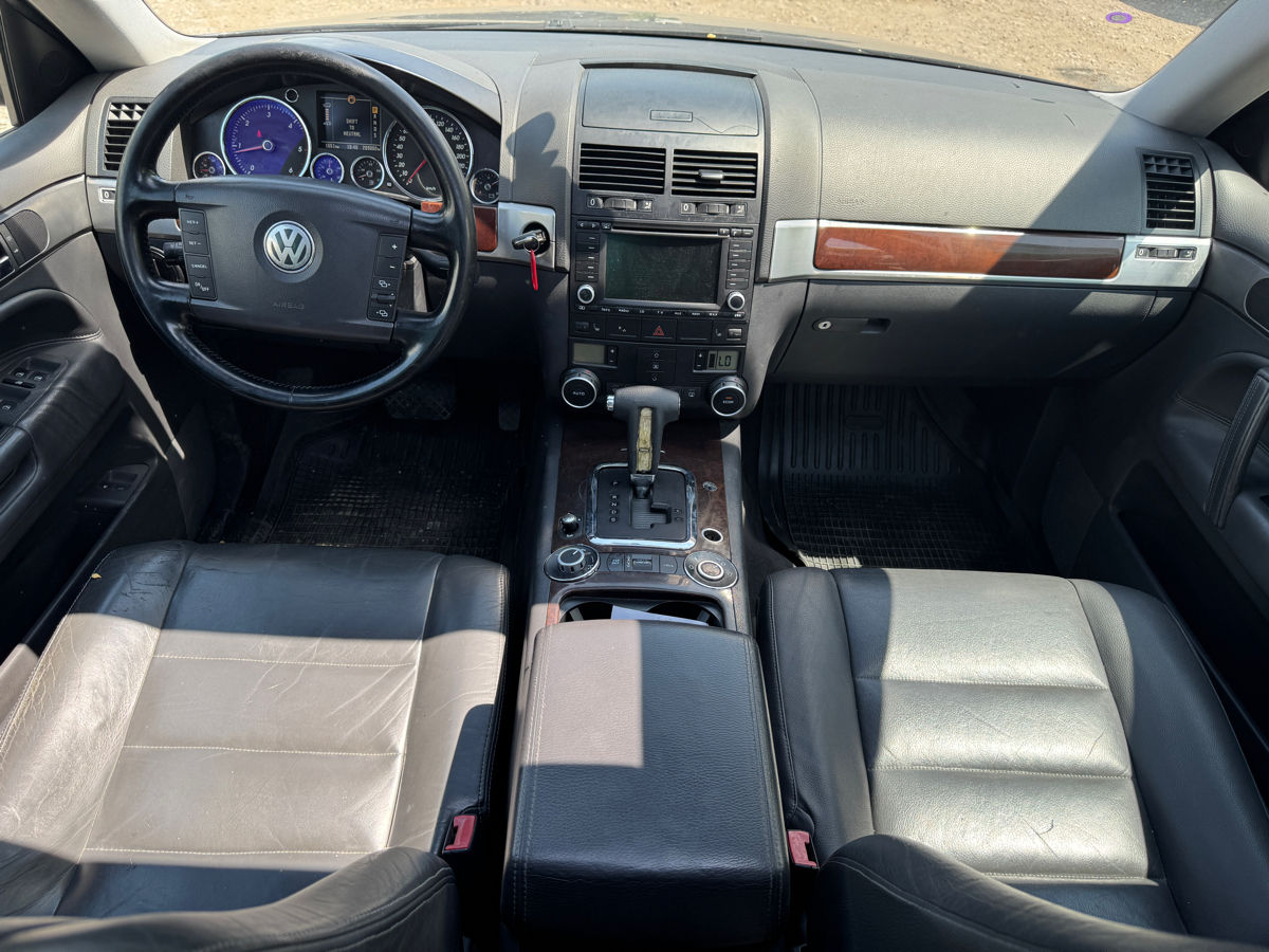 Volkswagen Touareg foto 6