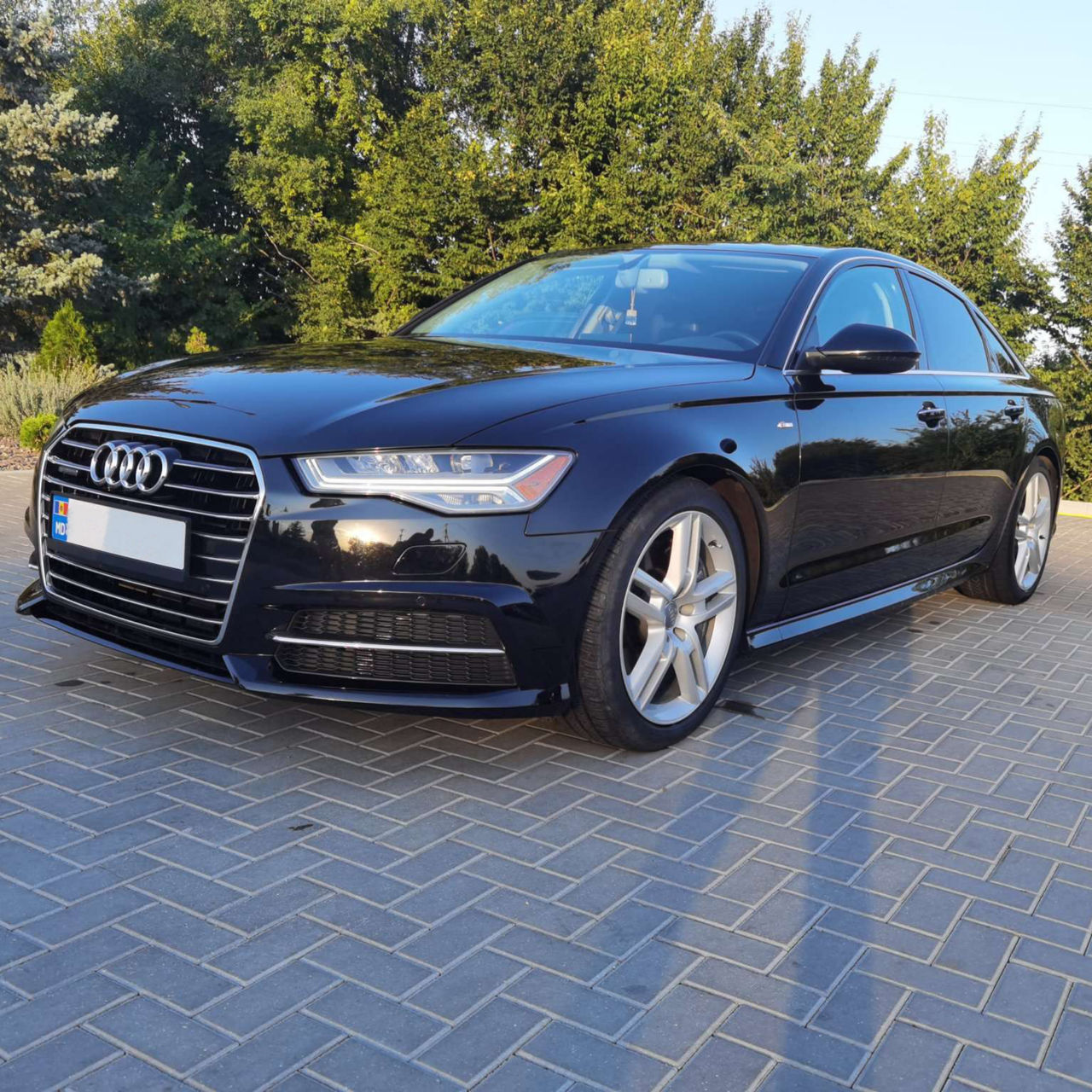 Audi A6 фото 1