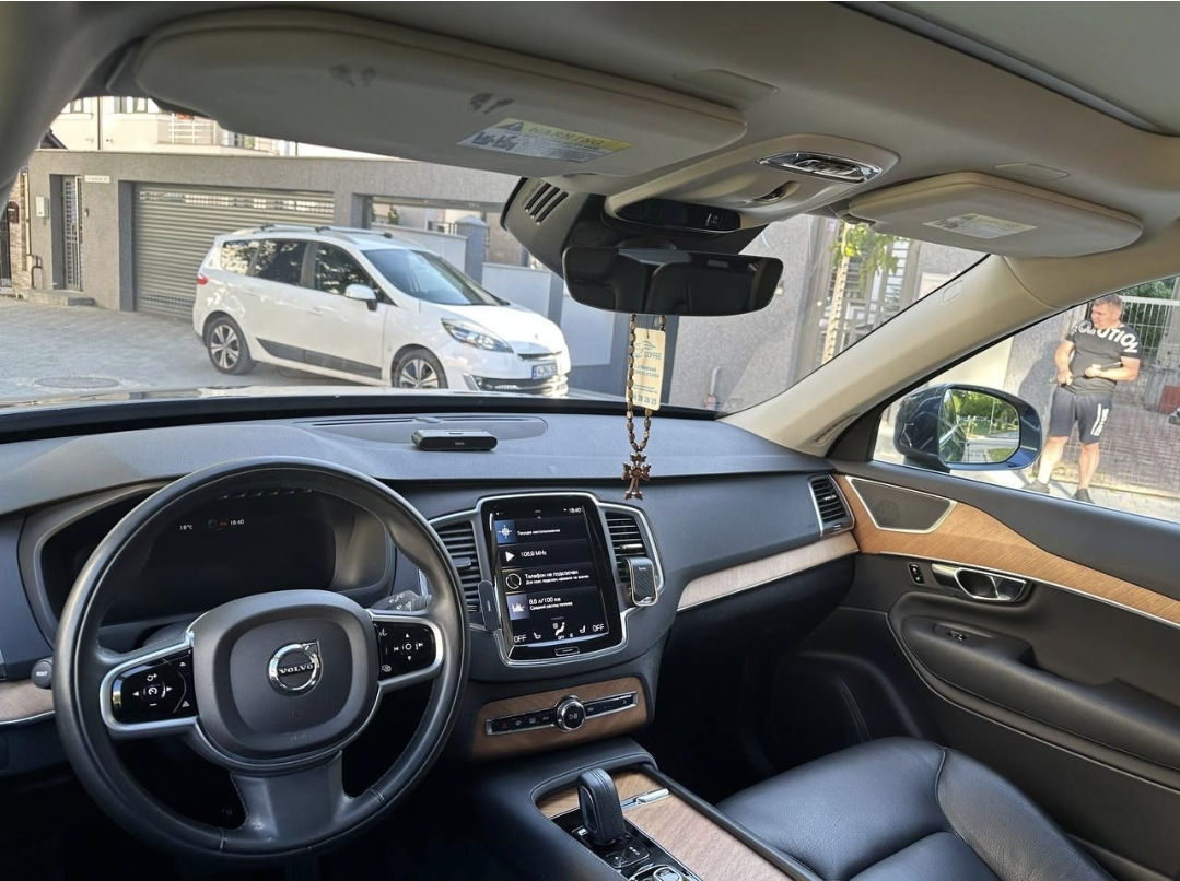Volvo XC90 foto 19