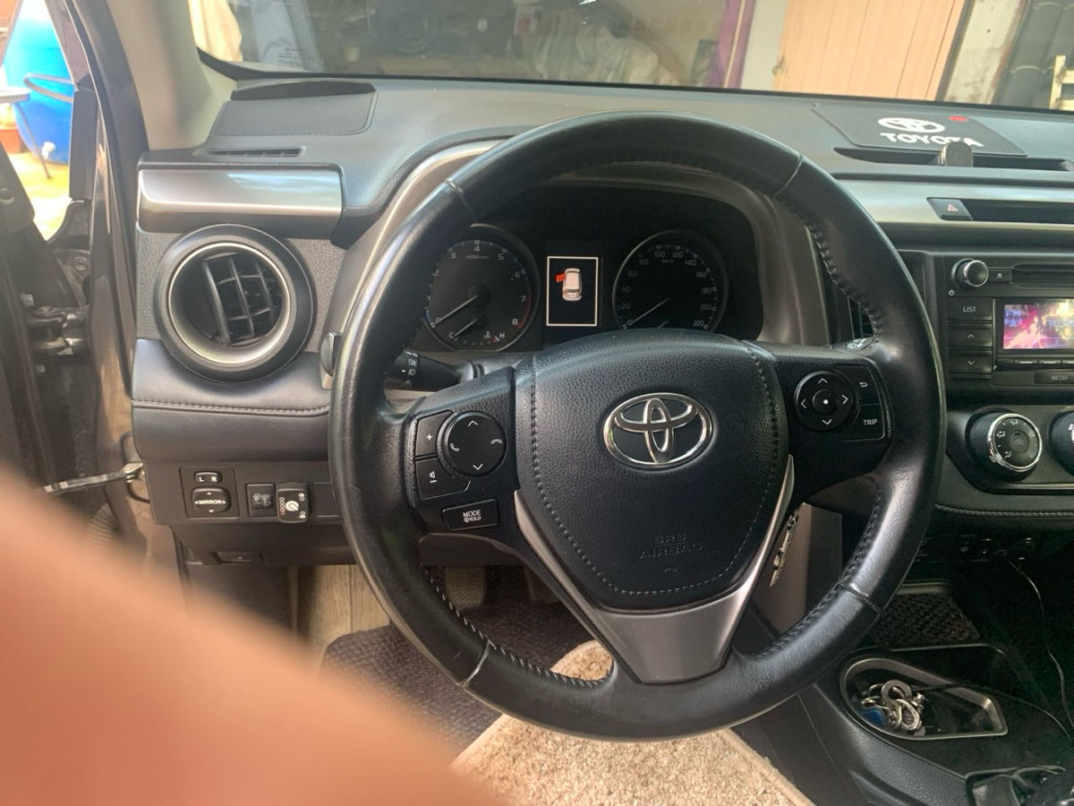 Toyota Rav 4 foto 0