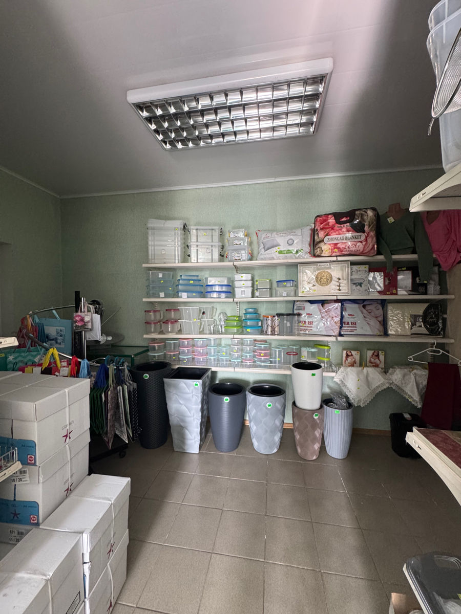Clădire comercială de vânzare – Centru, Florești foto 3