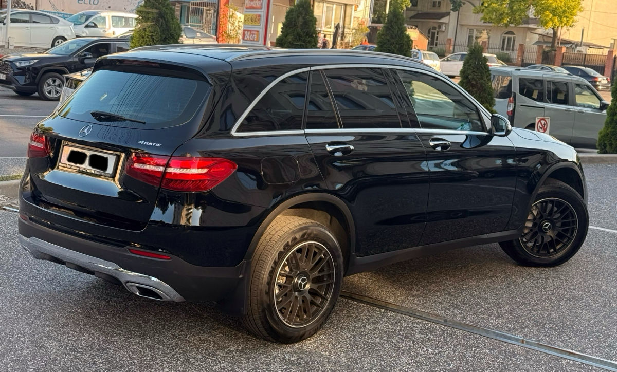 Mercedes GLC foto 5