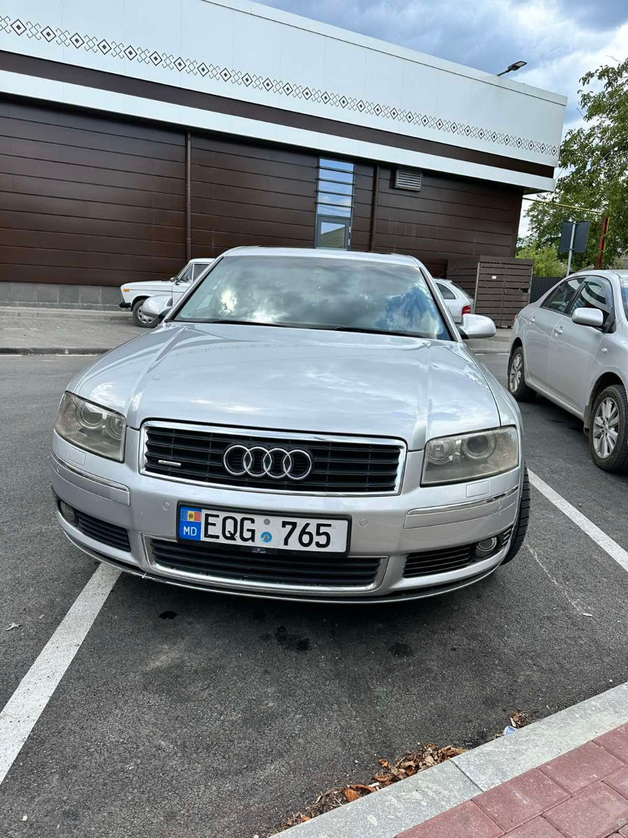 Audi A8 фото 8