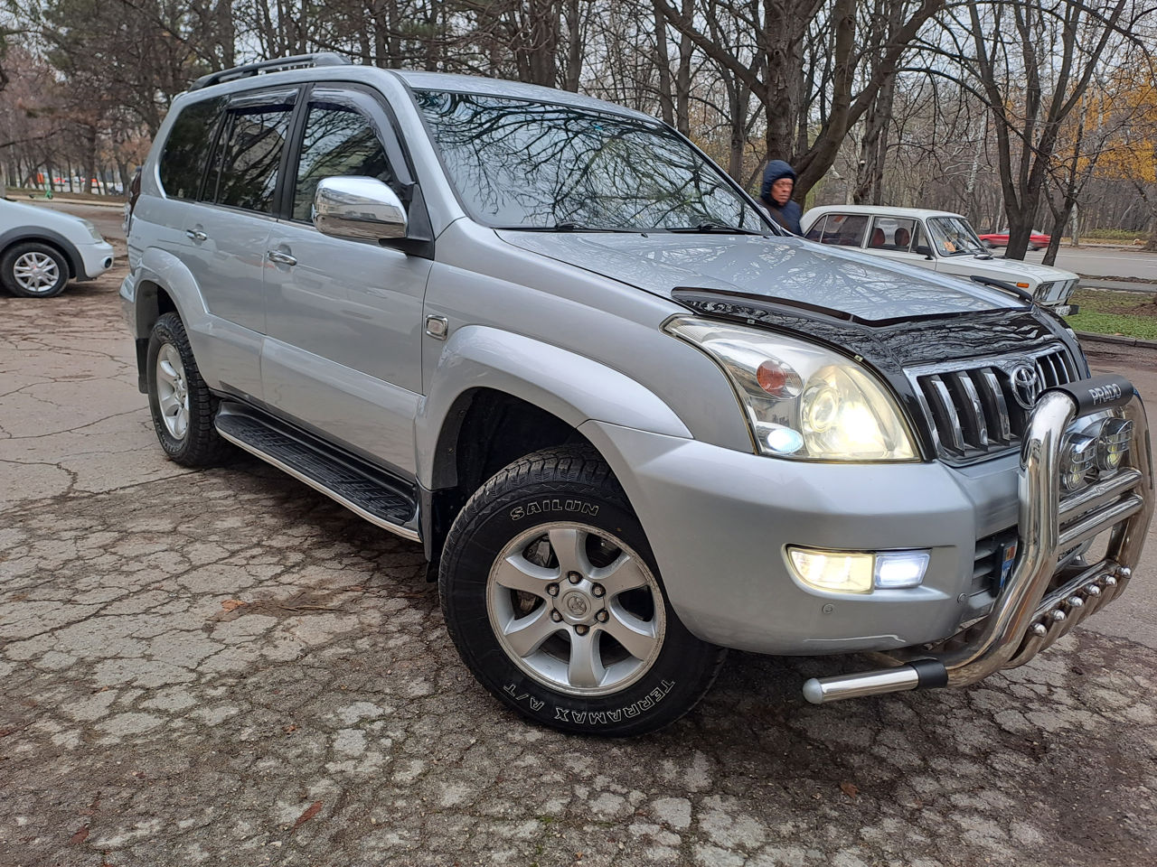 Toyota Land Cruiser Prado foto 3