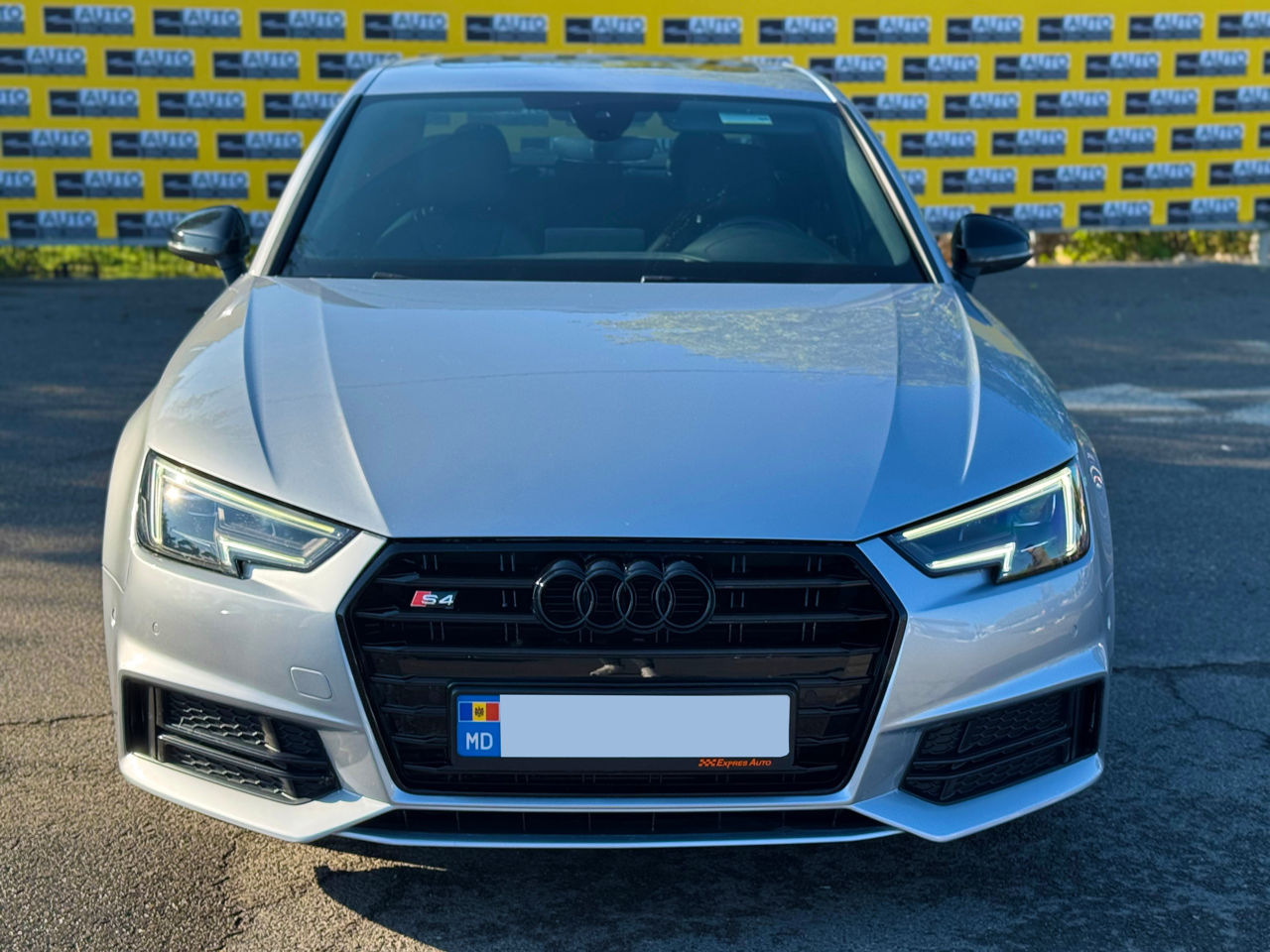 Audi A4 foto 1
