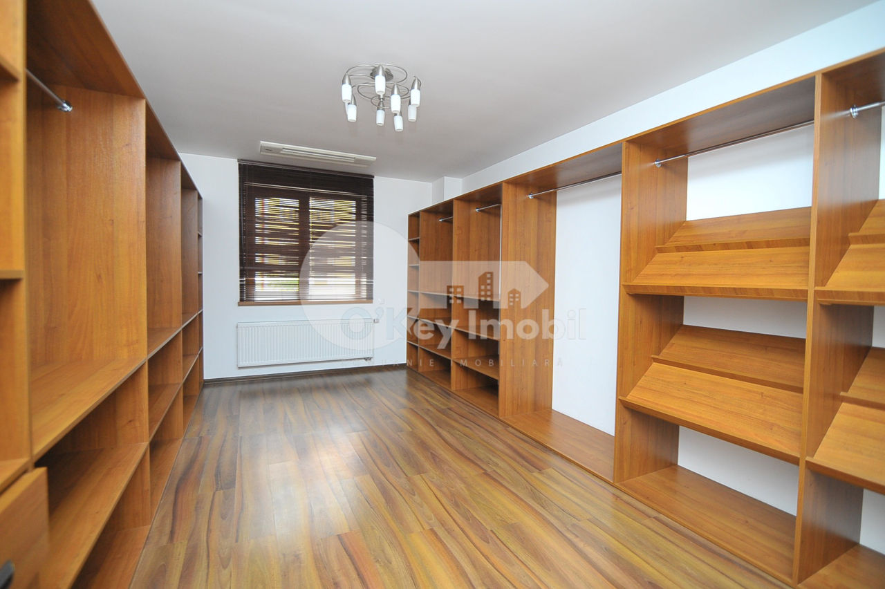 Casă cu 3 nivele, Telecentru, 3700 €! foto 3