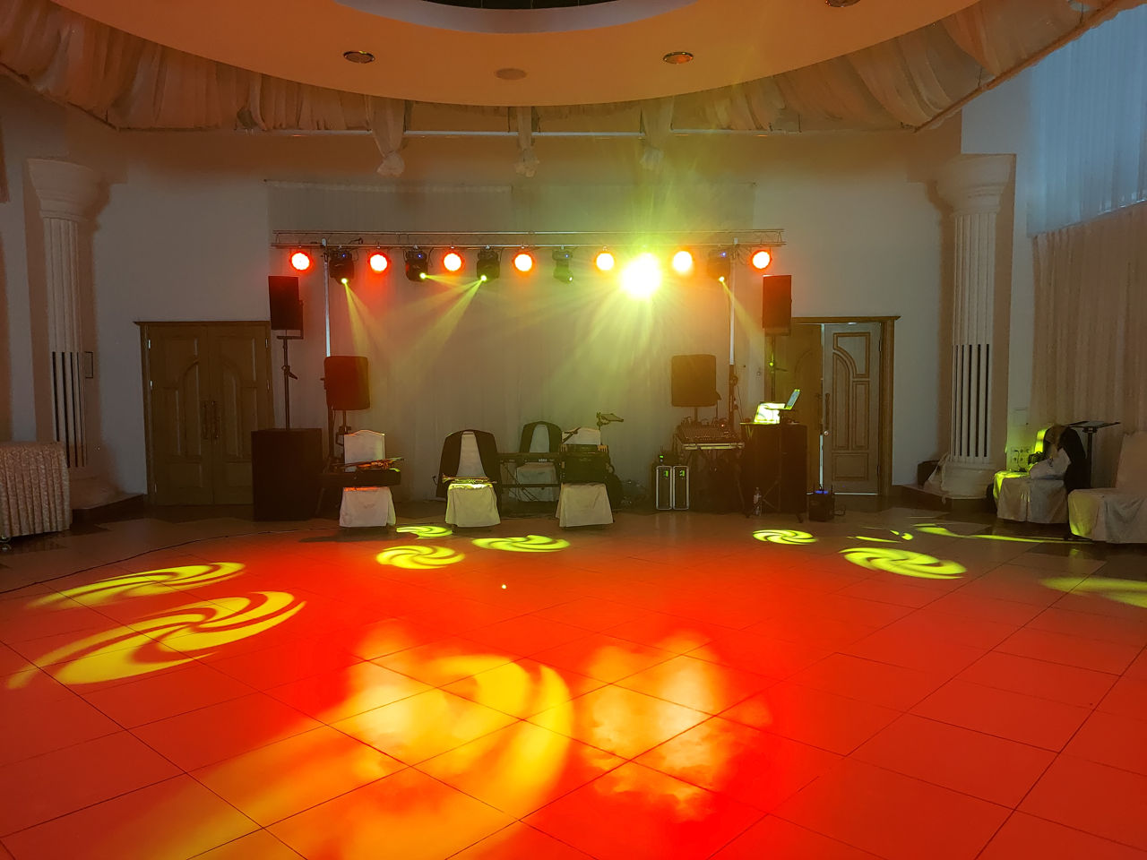 DJ | Solist | Tamada | Show de lumini | Garantăm calitate foto 16