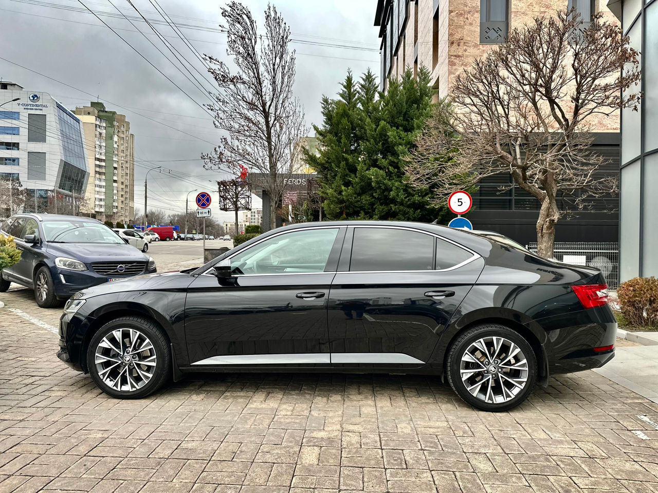 Skoda Superb foto 5