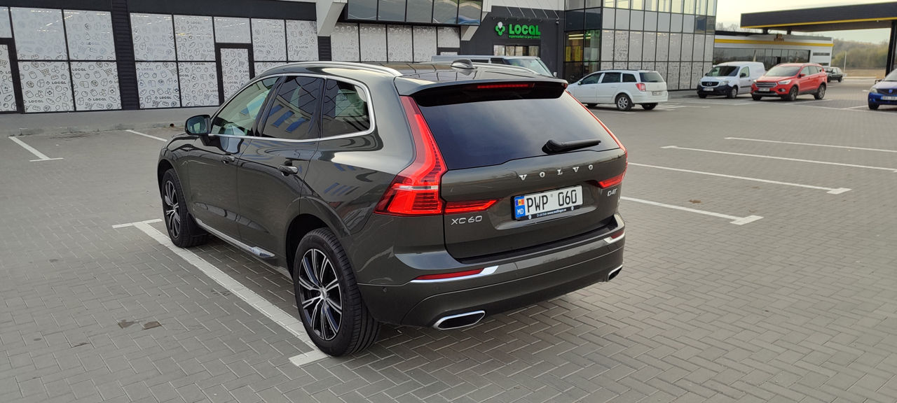 Volvo XC60 foto 2