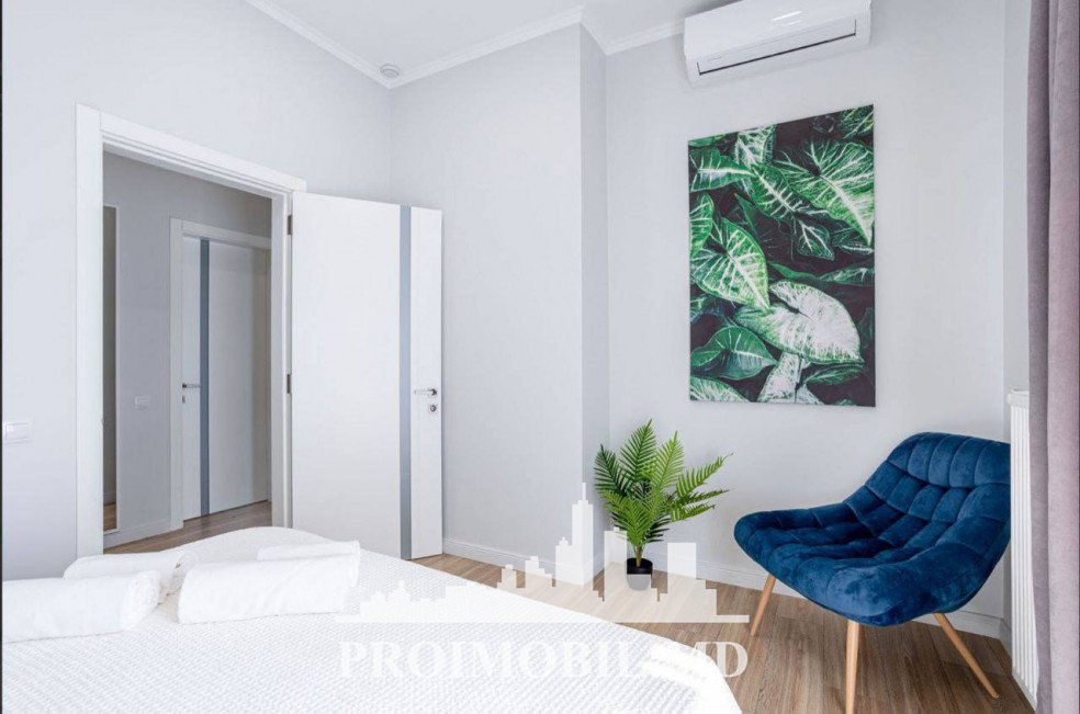 Apartament cu 2 camere, 130 m², Centru, Chișinău foto 2