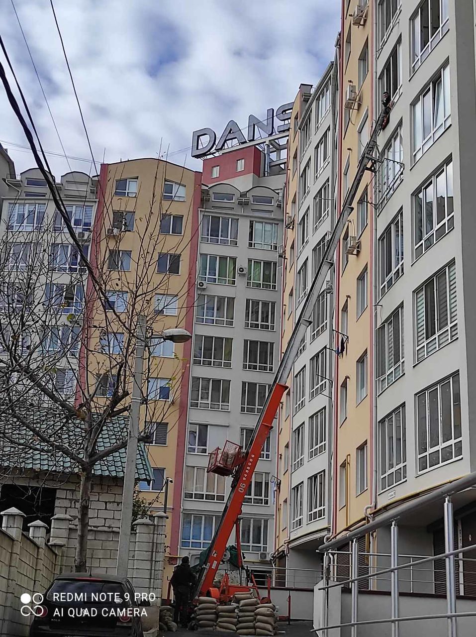 Lift mobil, auto lift de ridicare a materialelor de constructii foto 0