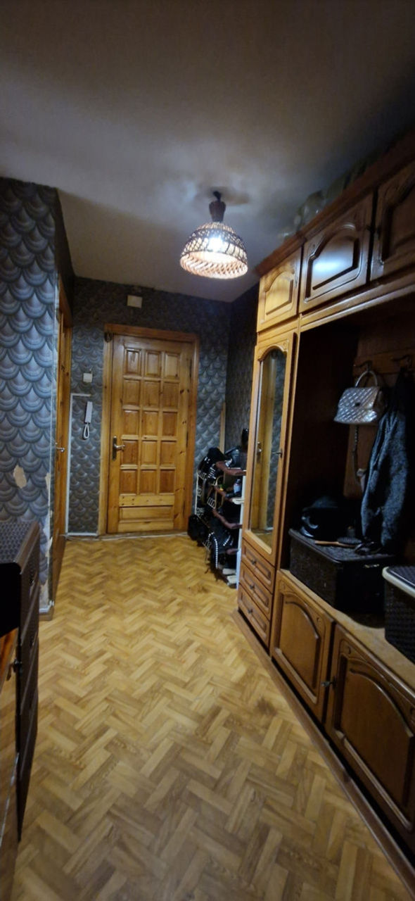 Apartament cu 3 camere, 70 m², Botanica, Chișinău foto 3