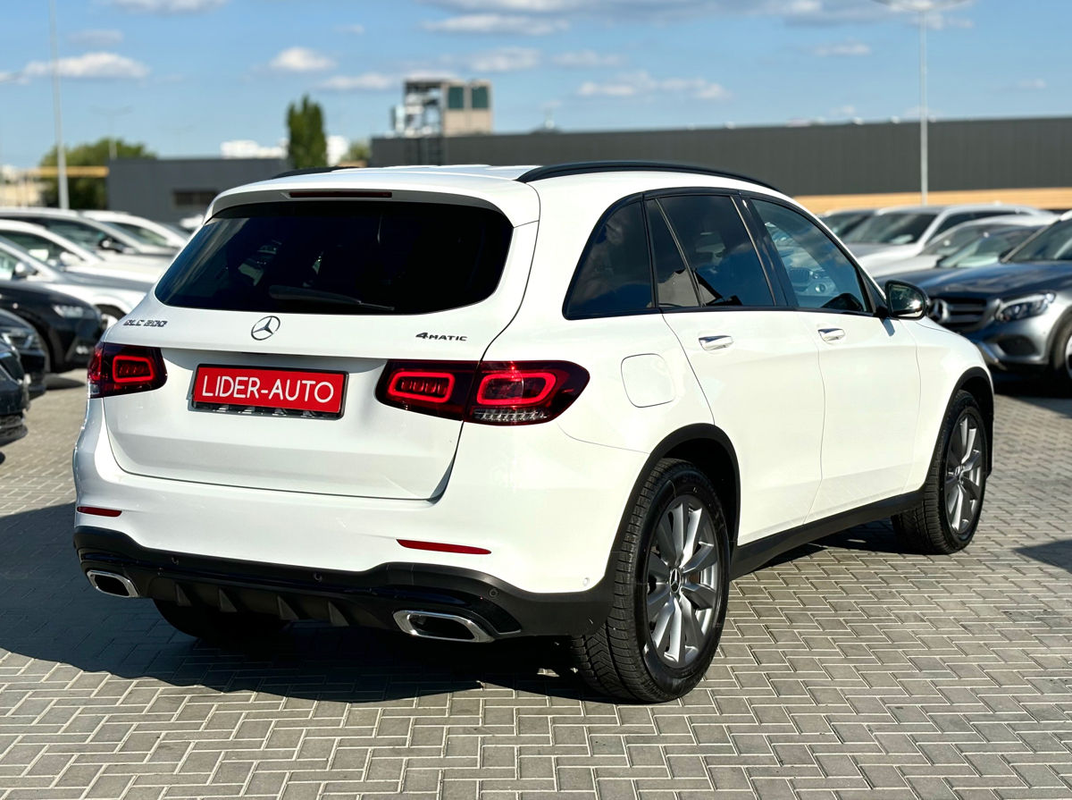 Mercedes GLC foto 3