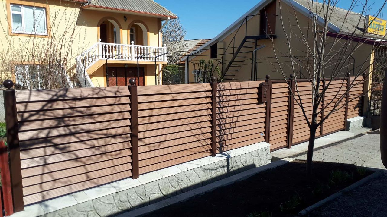 Porti, garduri, fațade, terase, balustrade din profile wpc decking (террасная доска) декинг терассна foto 10