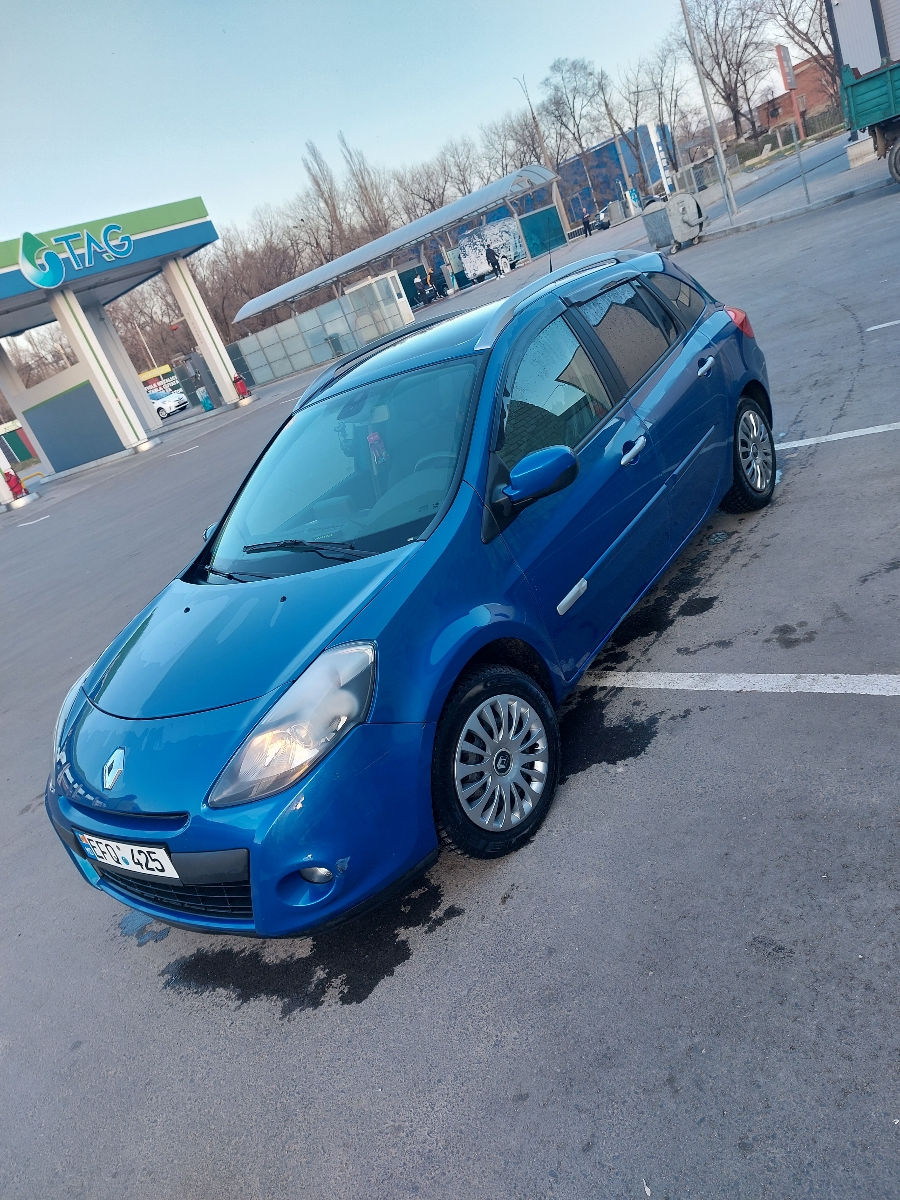 Renault Clio foto 0