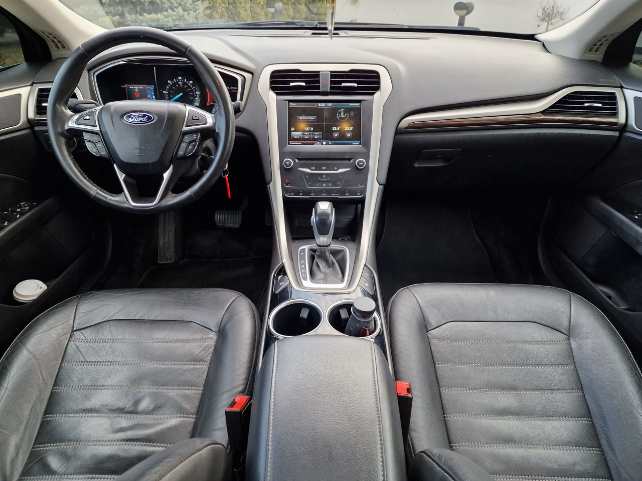 Ford Fusion фото 7