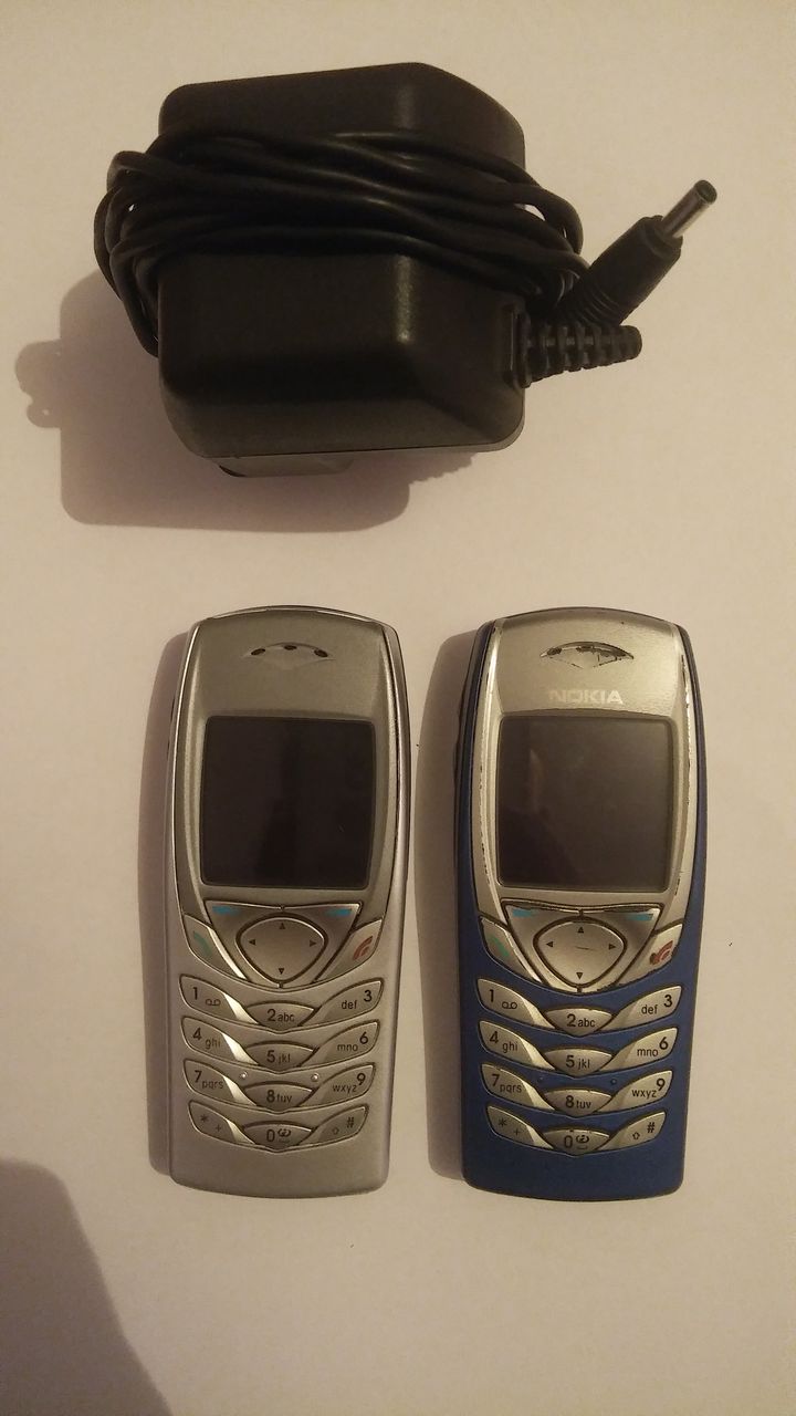 Продам,vind nokia 6100/300 лей Продам,vind nokia 6100/300 лей
