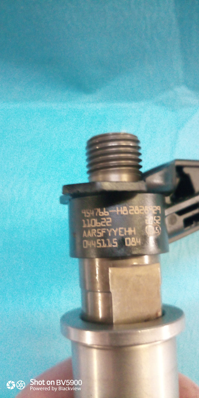 Форсунка - Injector bosch 0445115084 foto 0