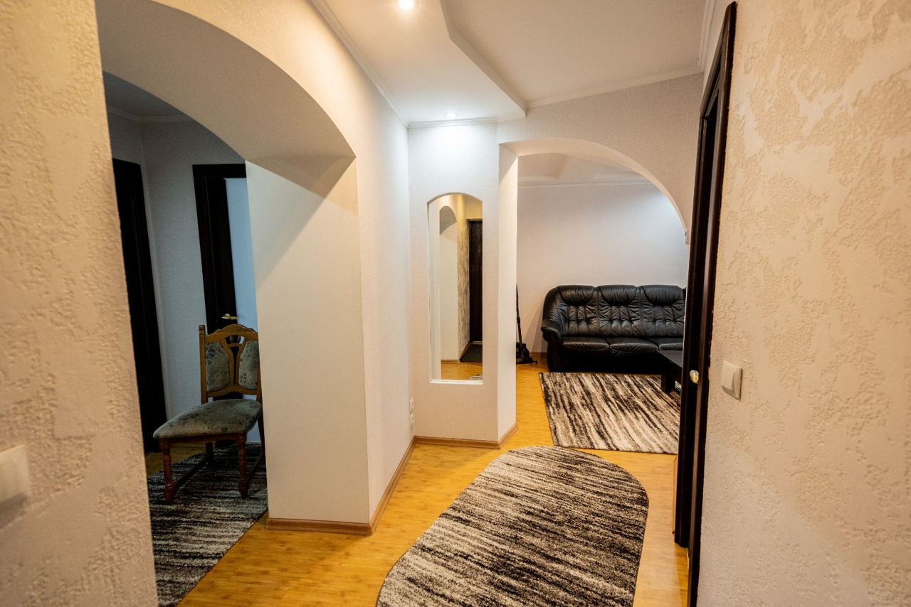 Apartament cu 3 camere, 70 m², BAM, Bălți foto 2