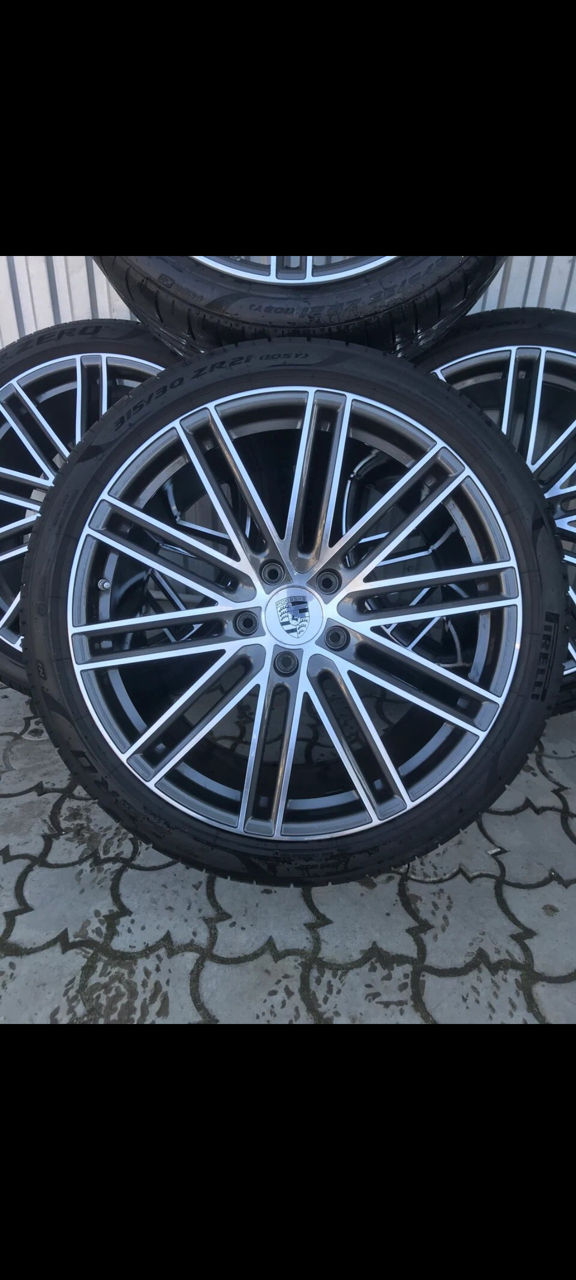 Porsche panamera pirelli 275/35/21-315-30-21 foto 1