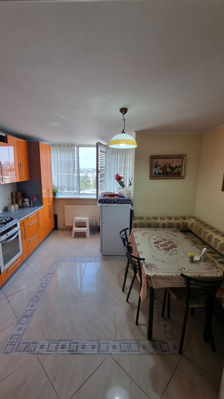 Apartament cu 3 camere, 108 m², Botanica, Chișinău foto 4