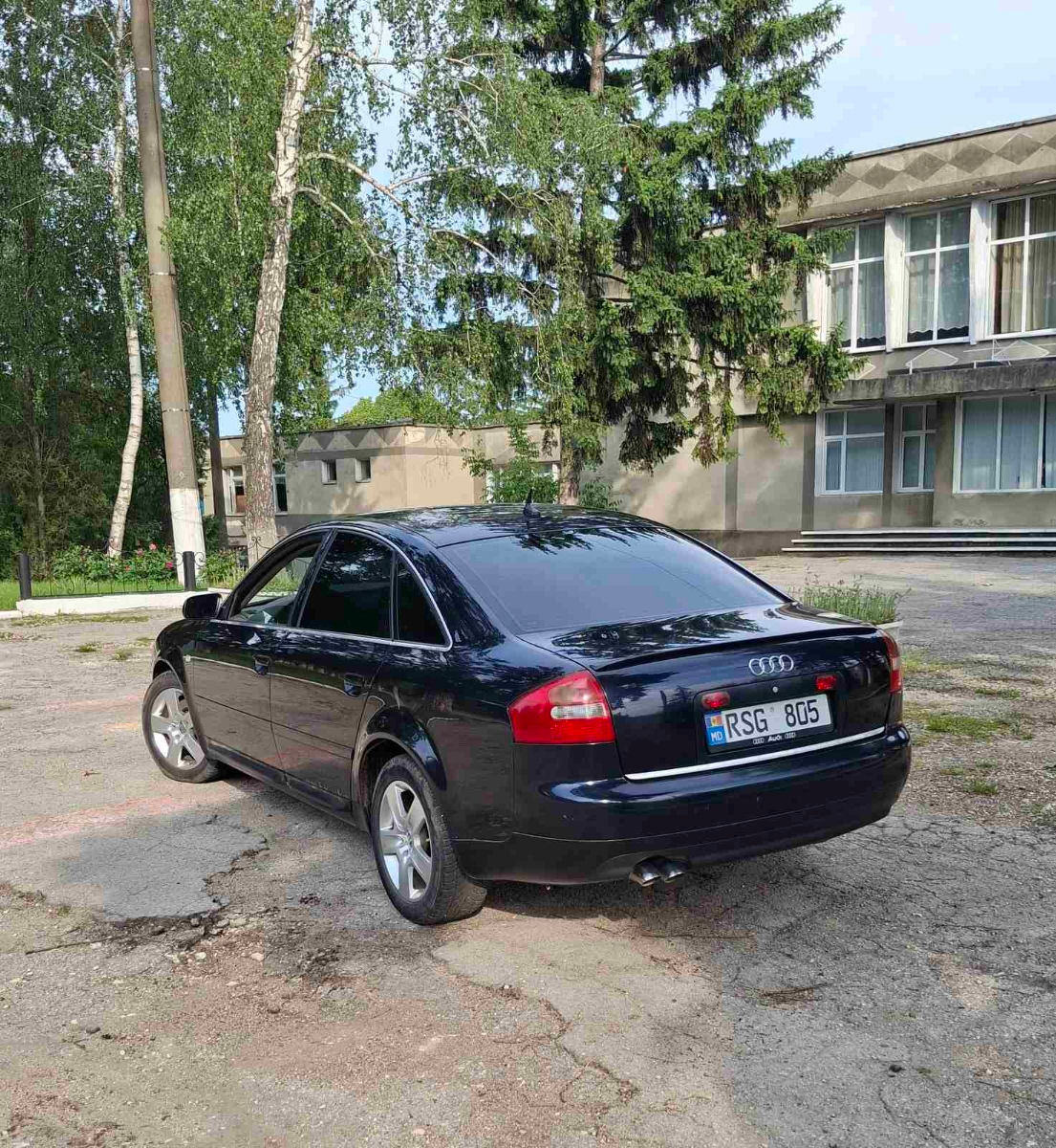 Audi A6 фото 2
