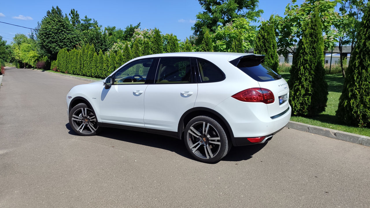 Porsche Cayenne фото 4