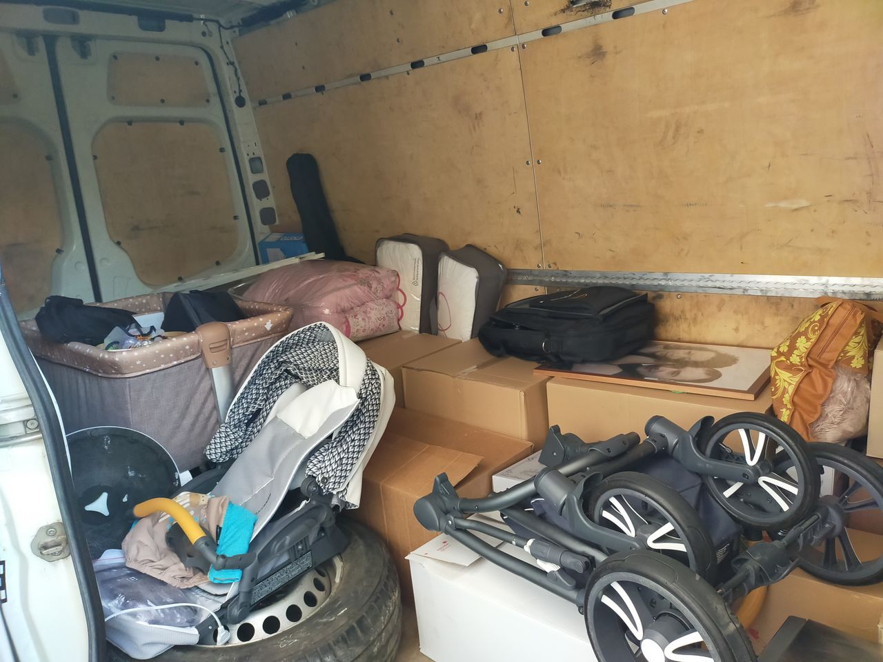 грузоперевозки 24/24.......эвакуатор24/24