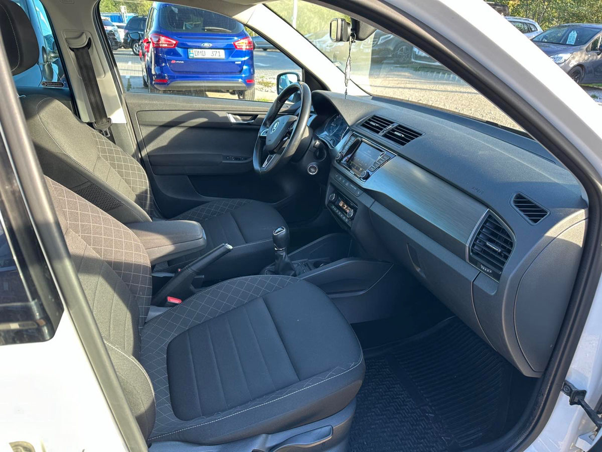 Skoda Fabia foto 8