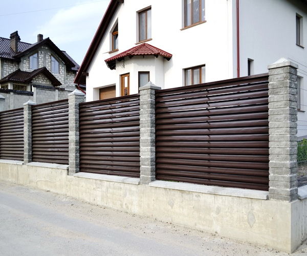 Gard din lamele metalice. foto 4