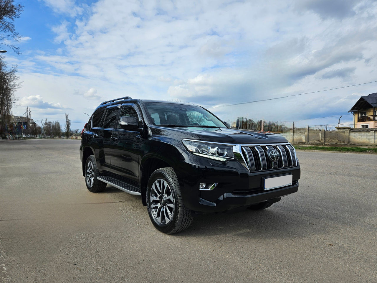 Toyota Land Cruiser Prado foto 0