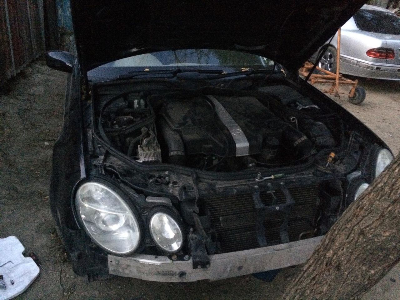 Dezmembrez Mercedes W211 / Разбираю мерседес W211 фото 1