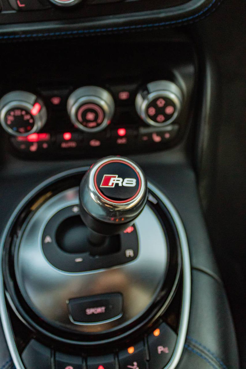 Audi R8 foto 2