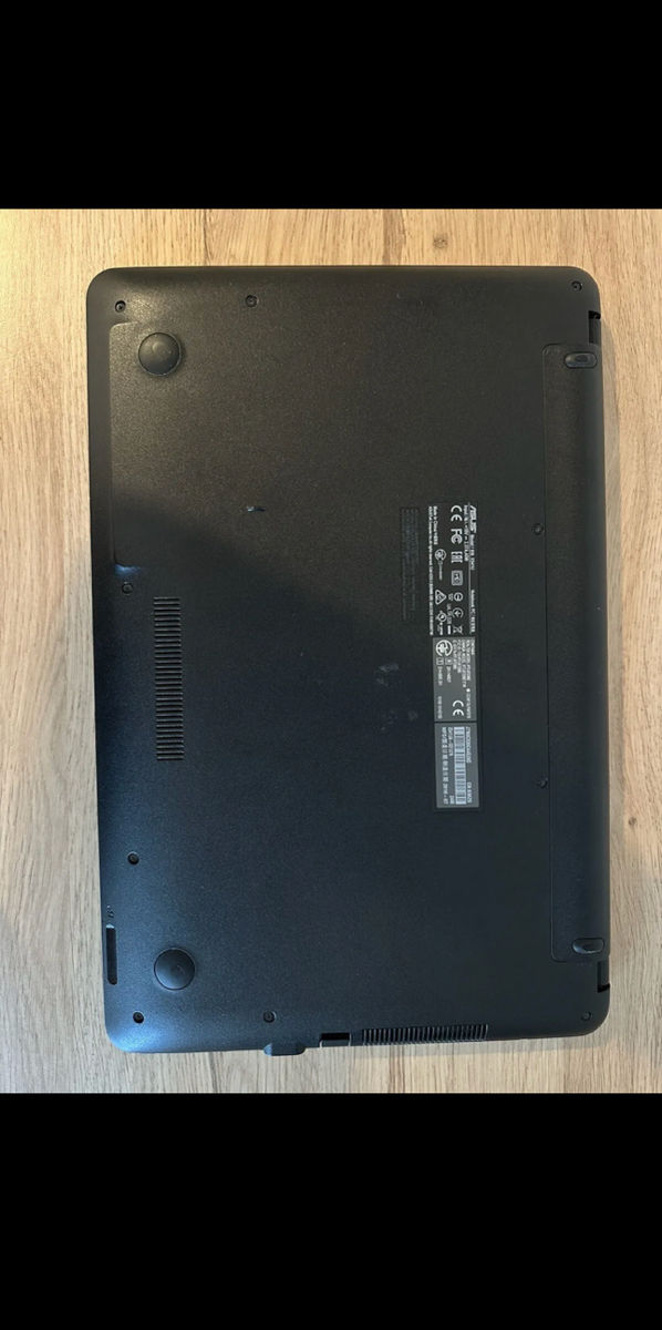 Asus X541U foto 3
