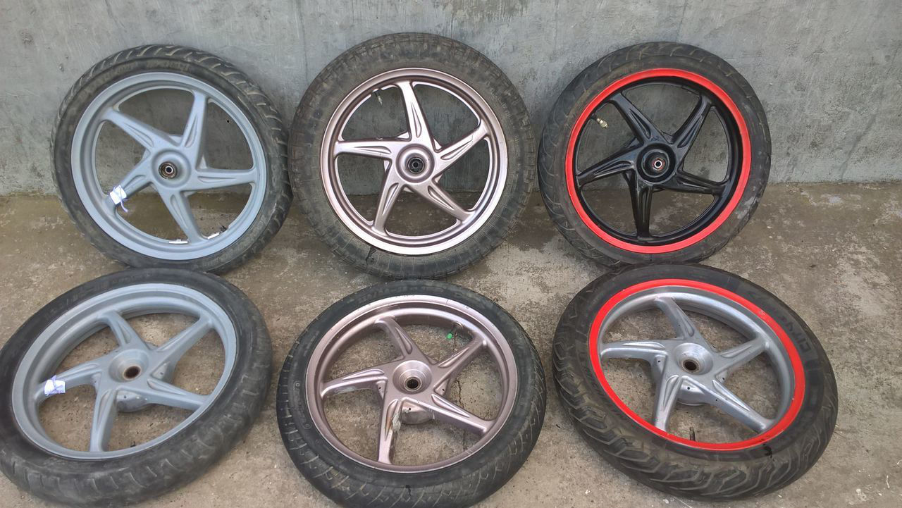 Batteria Motoparts Minarelli YTX7L-BS 12V 6Ah - Per Honda SH 150 2005-2008, Senza Manutenzione - Foto 13