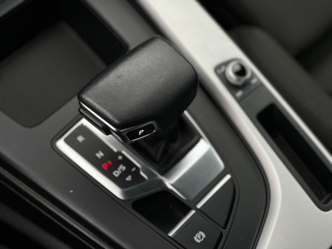 Audi A4 foto 11