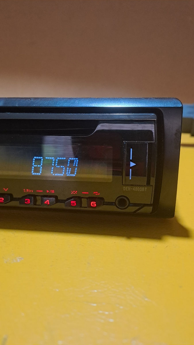 Pioneer deh-4800bt Radio Casetofon  фото 2
