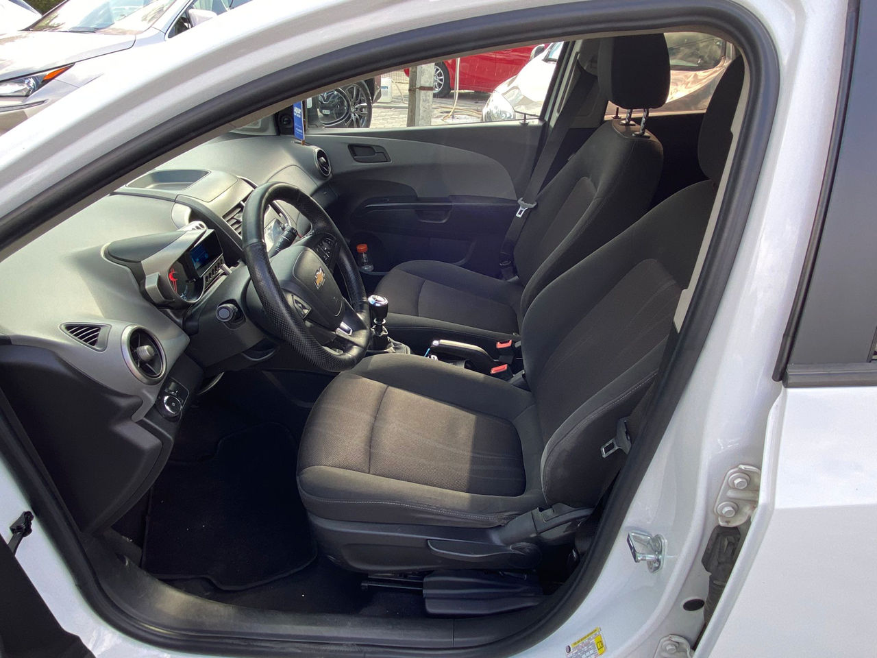 Chevrolet Aveo foto 7