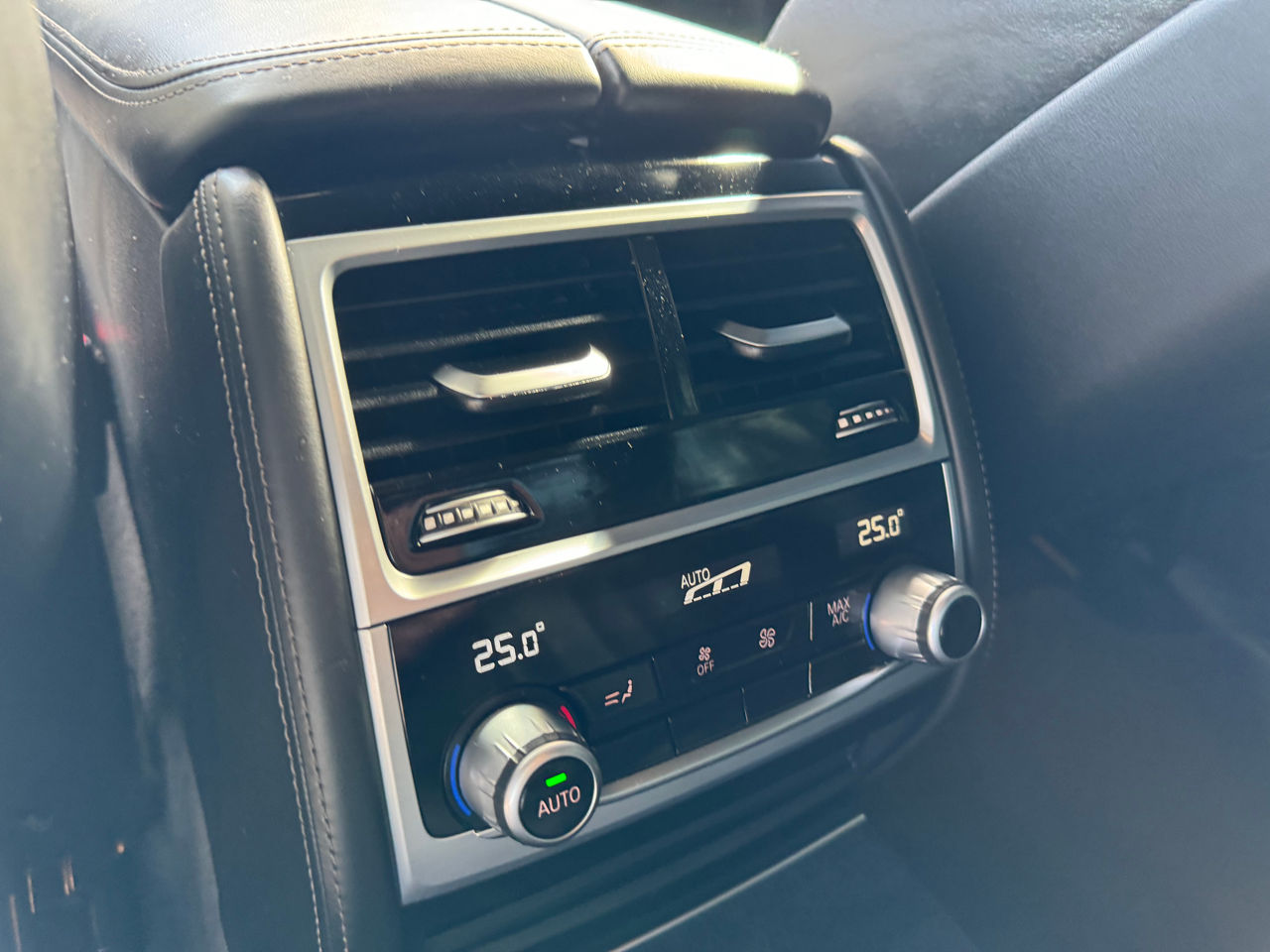 BMW 7 Series foto 12