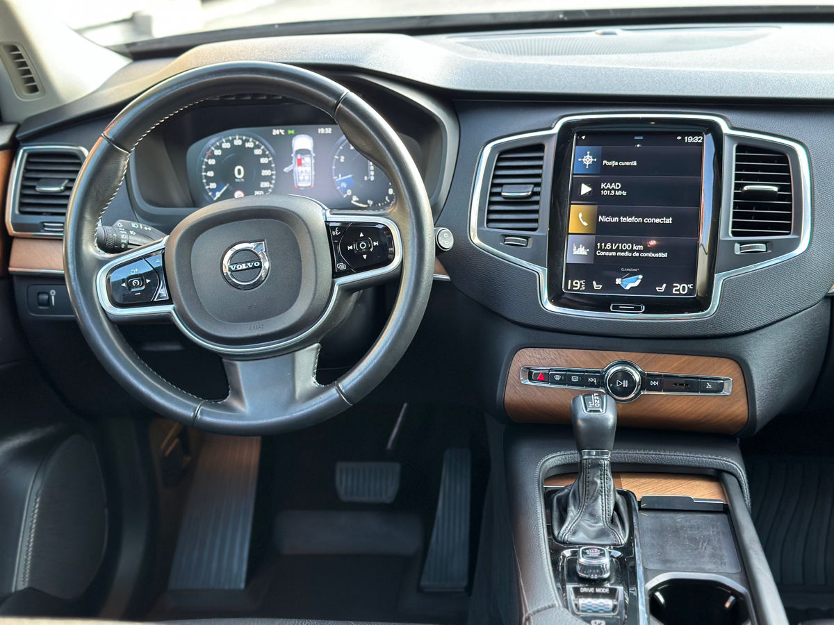 Volvo XC90 foto 7