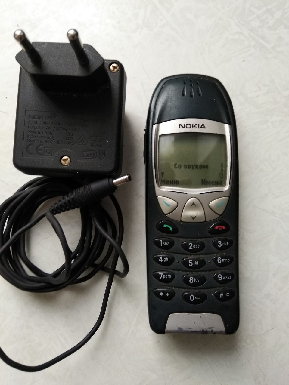 Продам мобильный телефон Nokia 6210