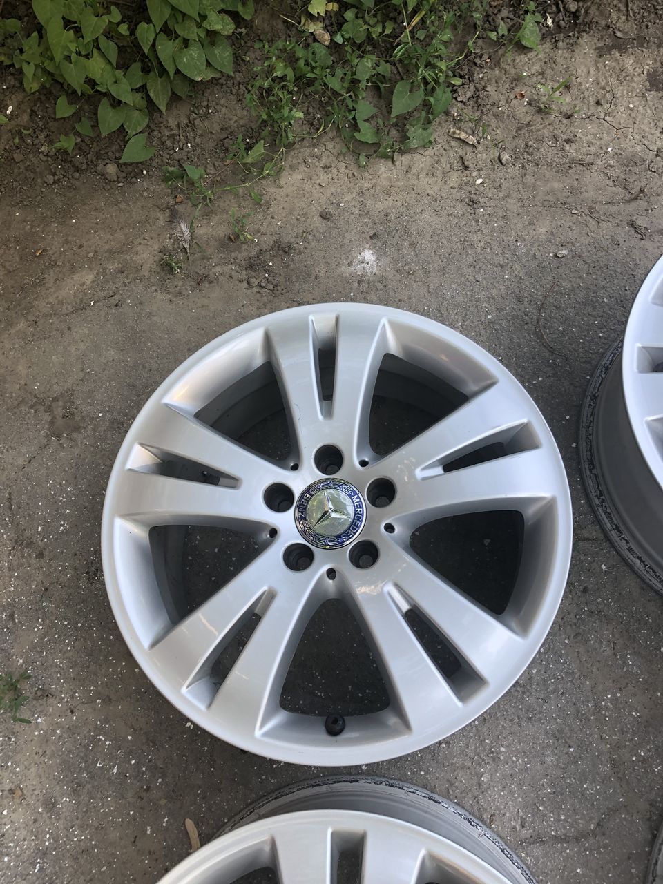 Jante originale mercedes r17 in stare ideala