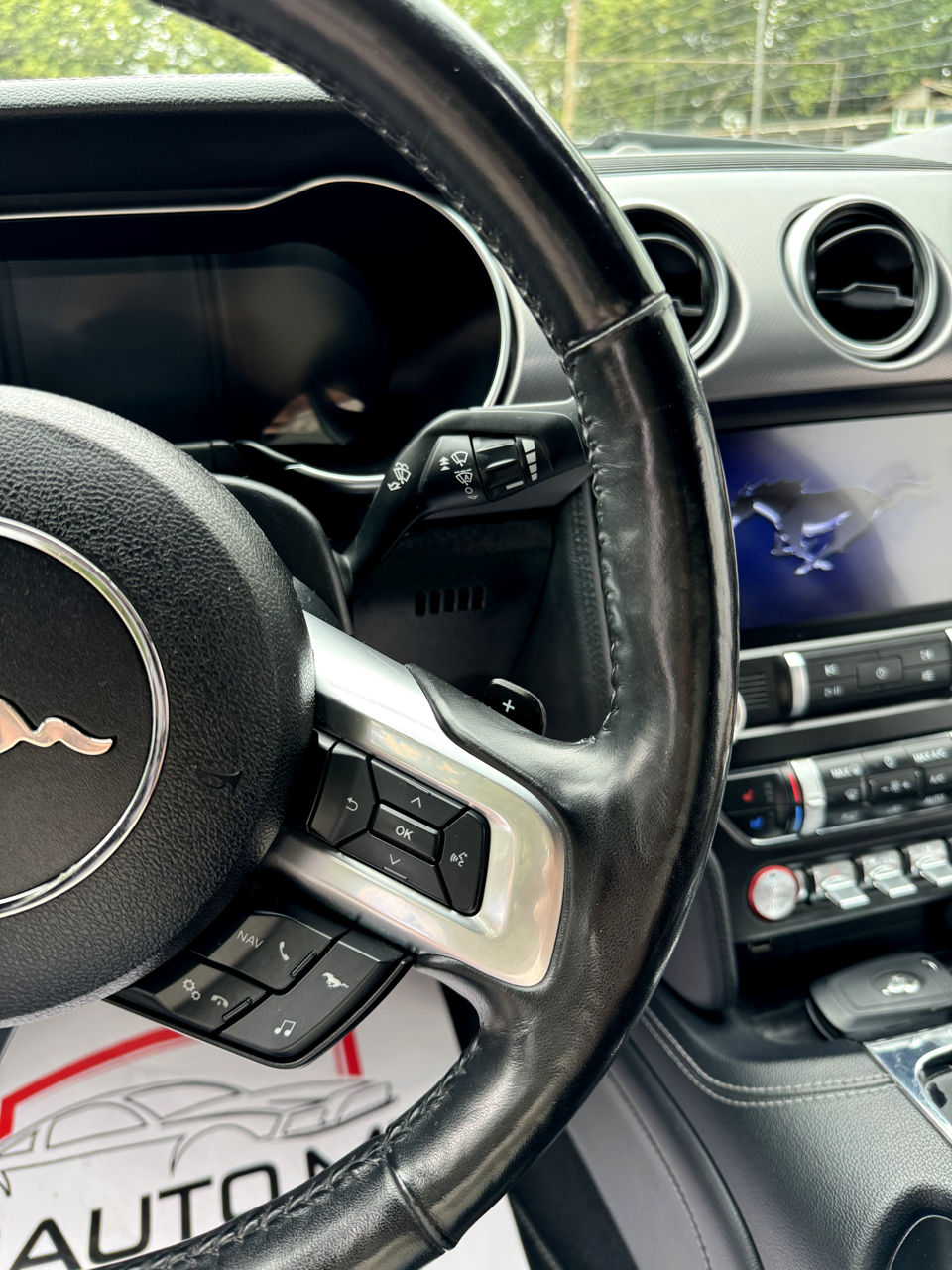 Ford Mustang фото 11