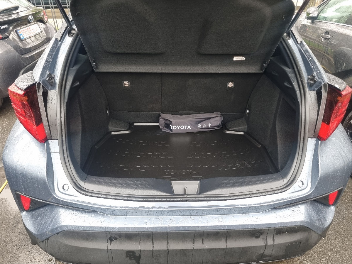 Toyota C-HR 2021 photo 12