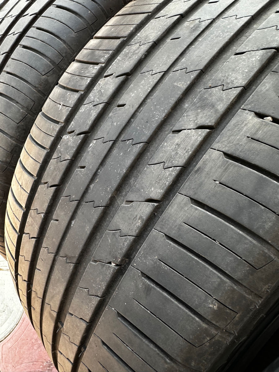 285/40 R 21 foto 3