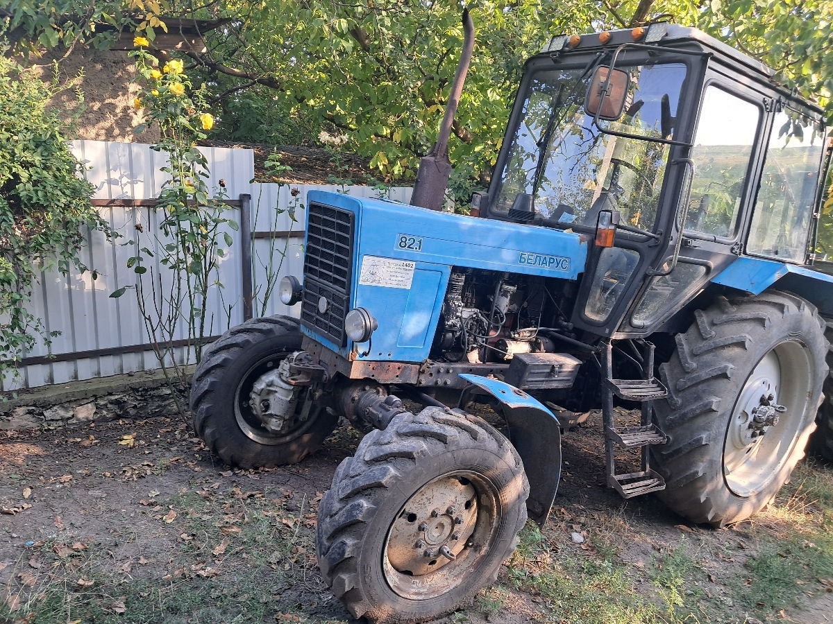 Vând tractor MTZ 82 фото 0