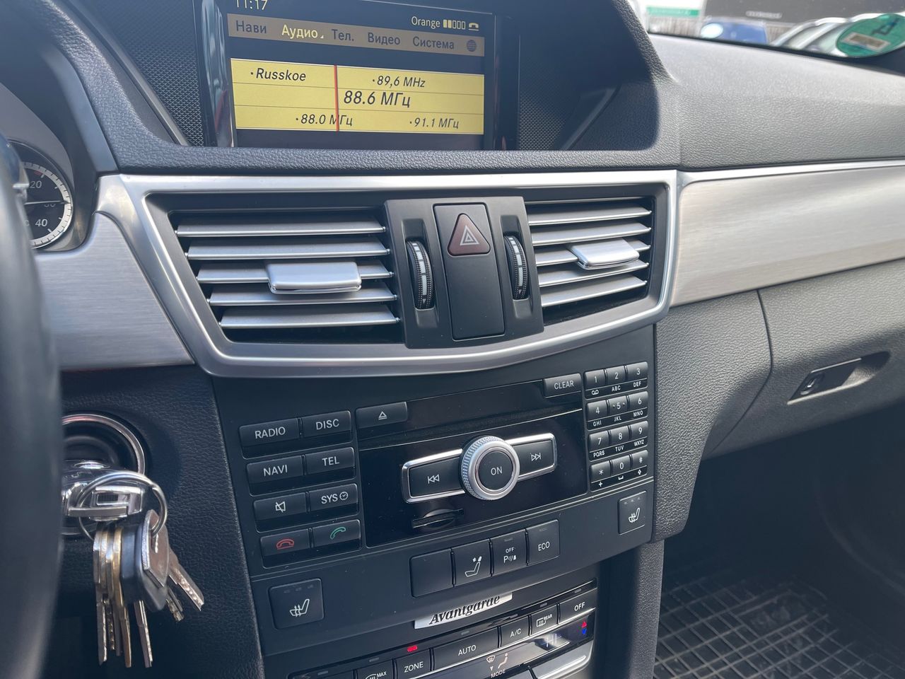 Mercedes E-Class foto 11