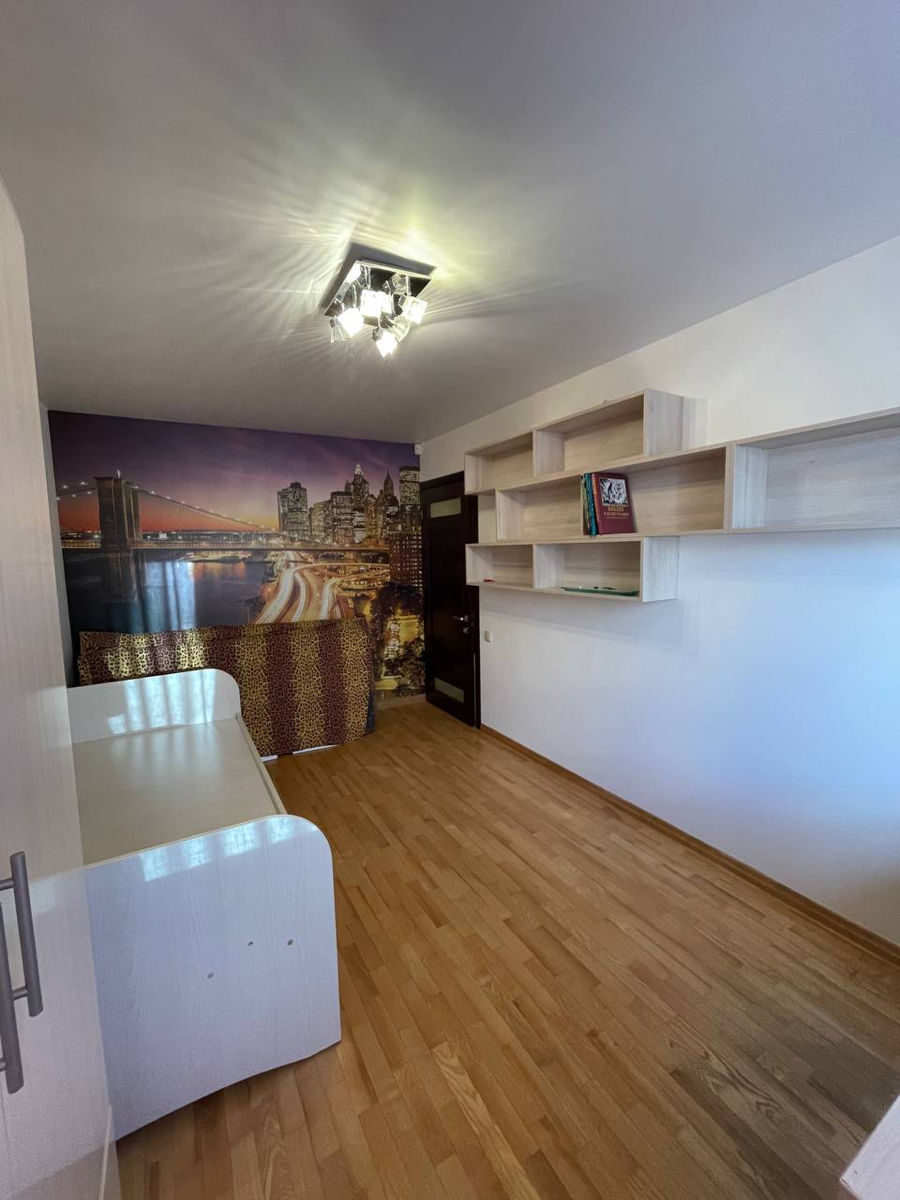 Apartament cu 2 camere, 70 m², Buiucani, Chișinău foto 9