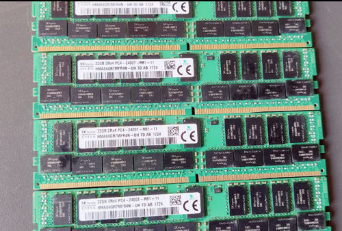 DDR4 kit 4x32 gb (128 gb) ECC REG 2400 MHz  foto 0