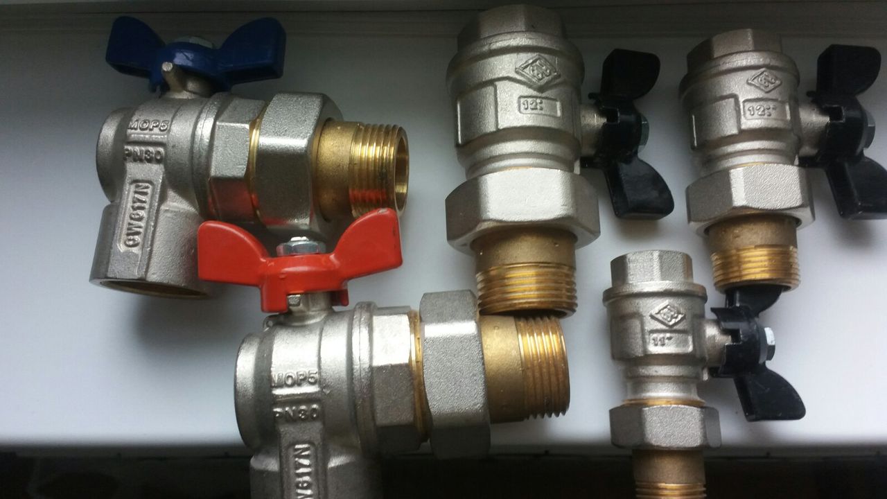 Комплектующие для водоснабжения и отопления Италия